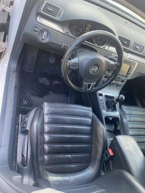 Passat Highline 2.0 Diesel 2013 Manual uszkodozony silnik CFFB