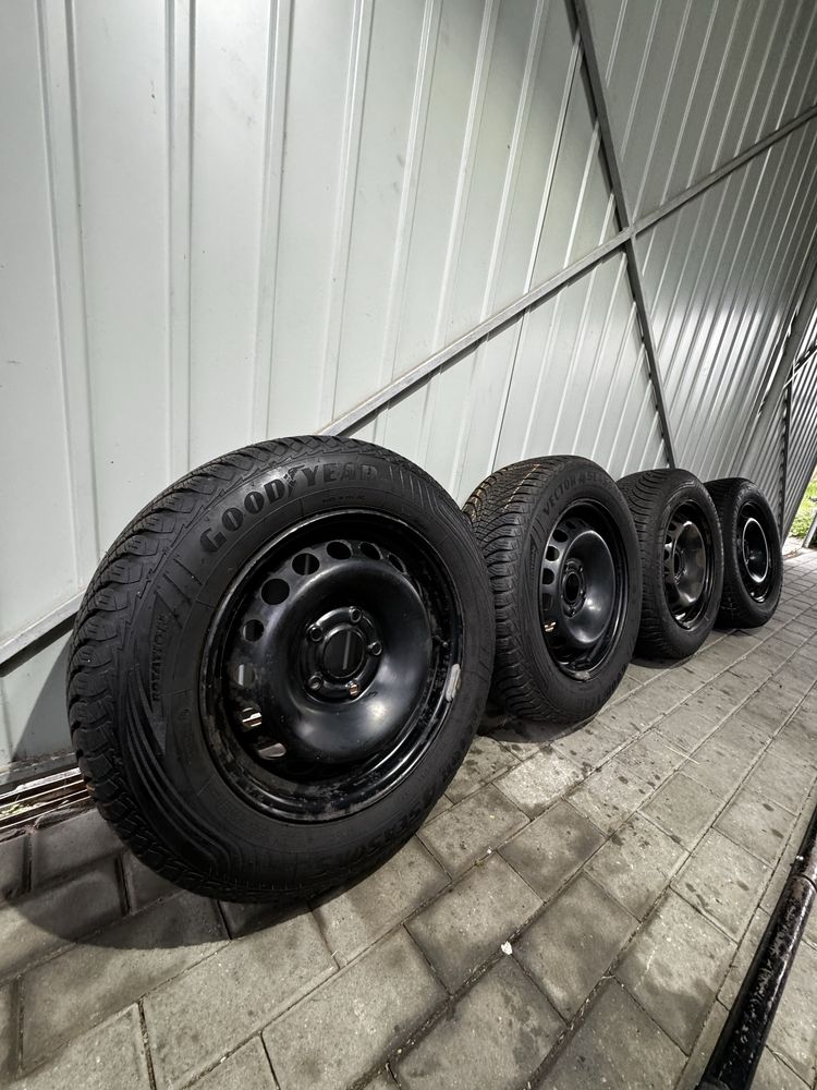 Felgi z Oponami Całorocznymi 195/65/15 Megane 3 Scenic Fluence 5x114