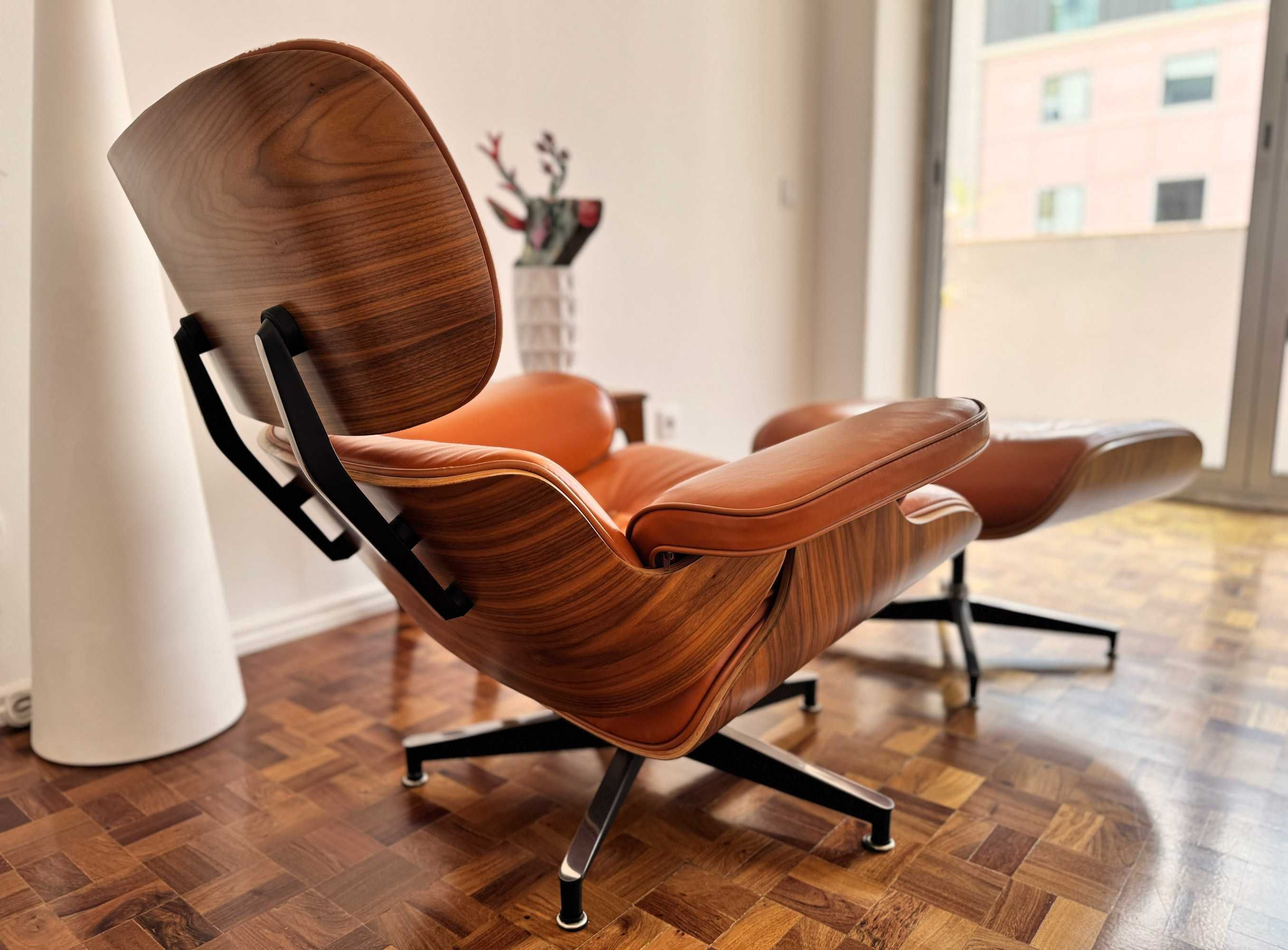 Cadeira lounge Eames com otomano – réplica de alta qualidade