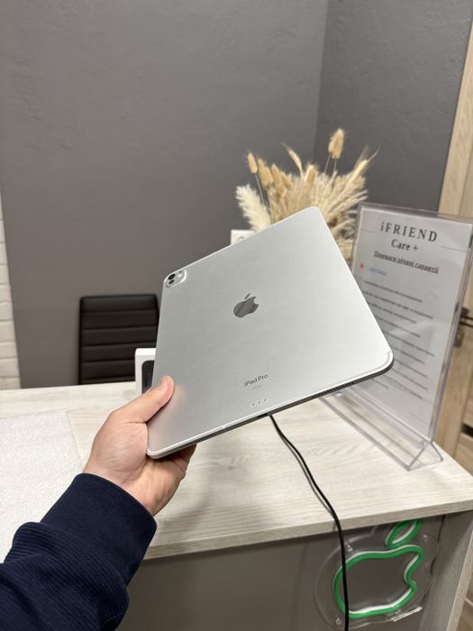 iPad Pro 13” 256gb Silver M4 . Wi-Fi + LTE (підтримка сім)