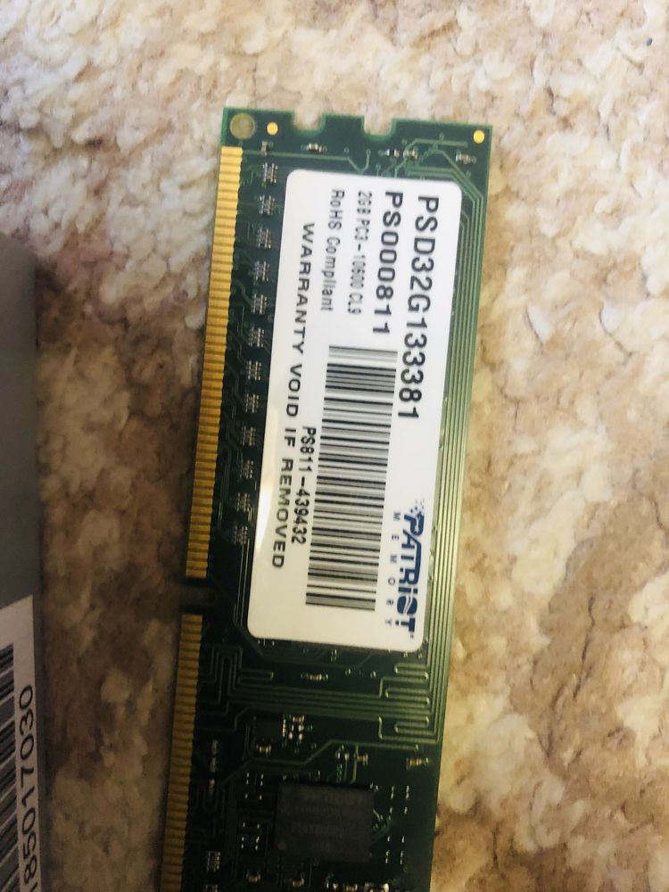 Модуль памʼяті DDR3 2Gb