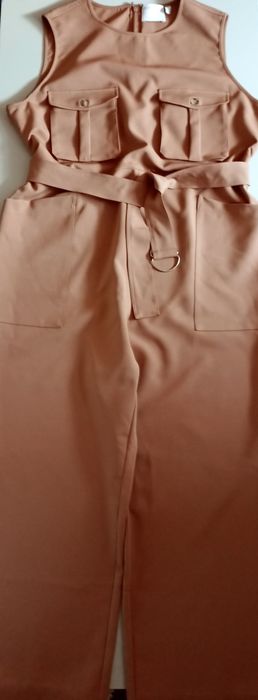 Elegancki kombinezon 46