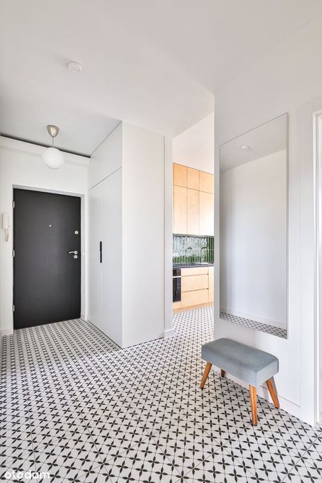 Klimatyczne mieszkanie z widokiem na Plac Hallera