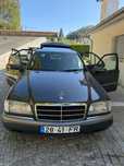 Mercedes-Benz 220