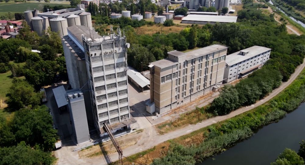 АгроЕлеватор Агрокомплекс в Сербії Агро Підприємство