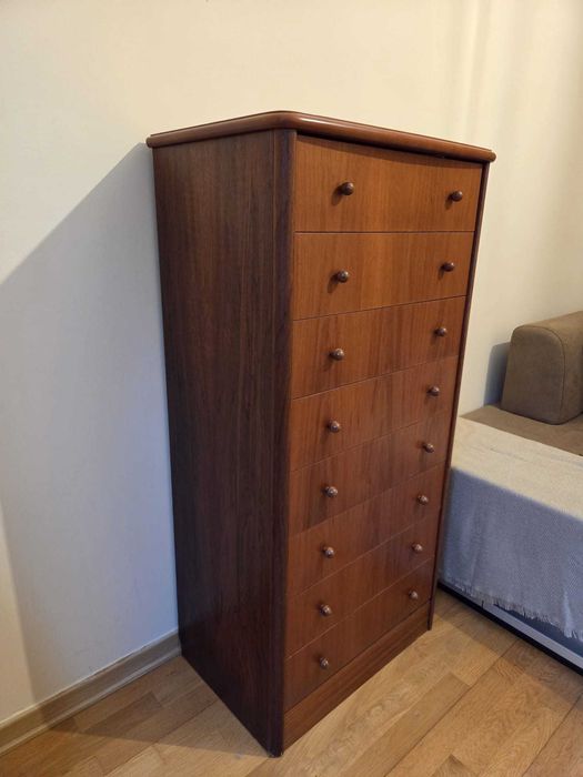 Cómoda 8 gavetas - quarto