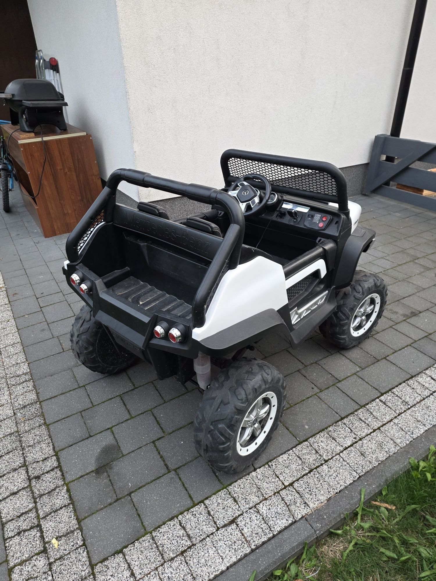 Mercedes unimog do 55 kg