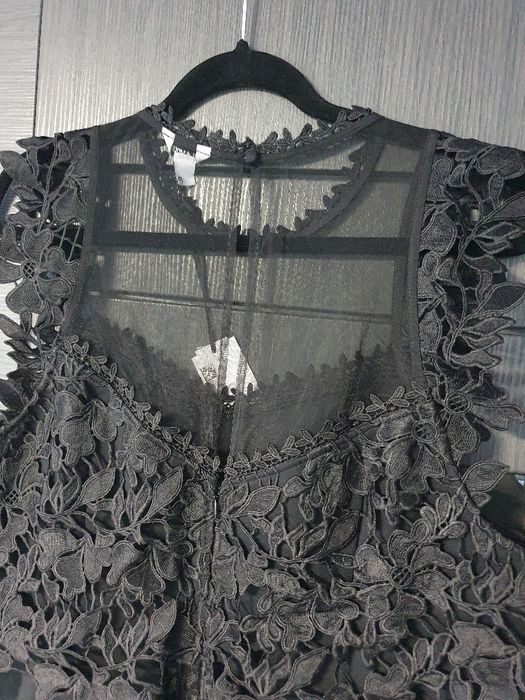 Sukienka czarna koronka rozm.46