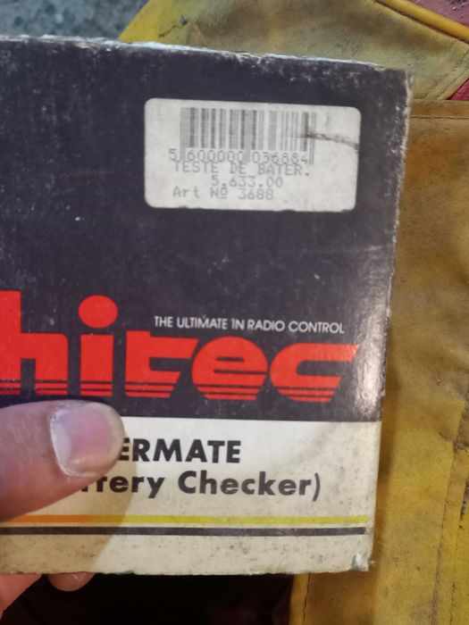 Vendo carro telecomandado 1/8 nitrol   Troco por armas de airsoft