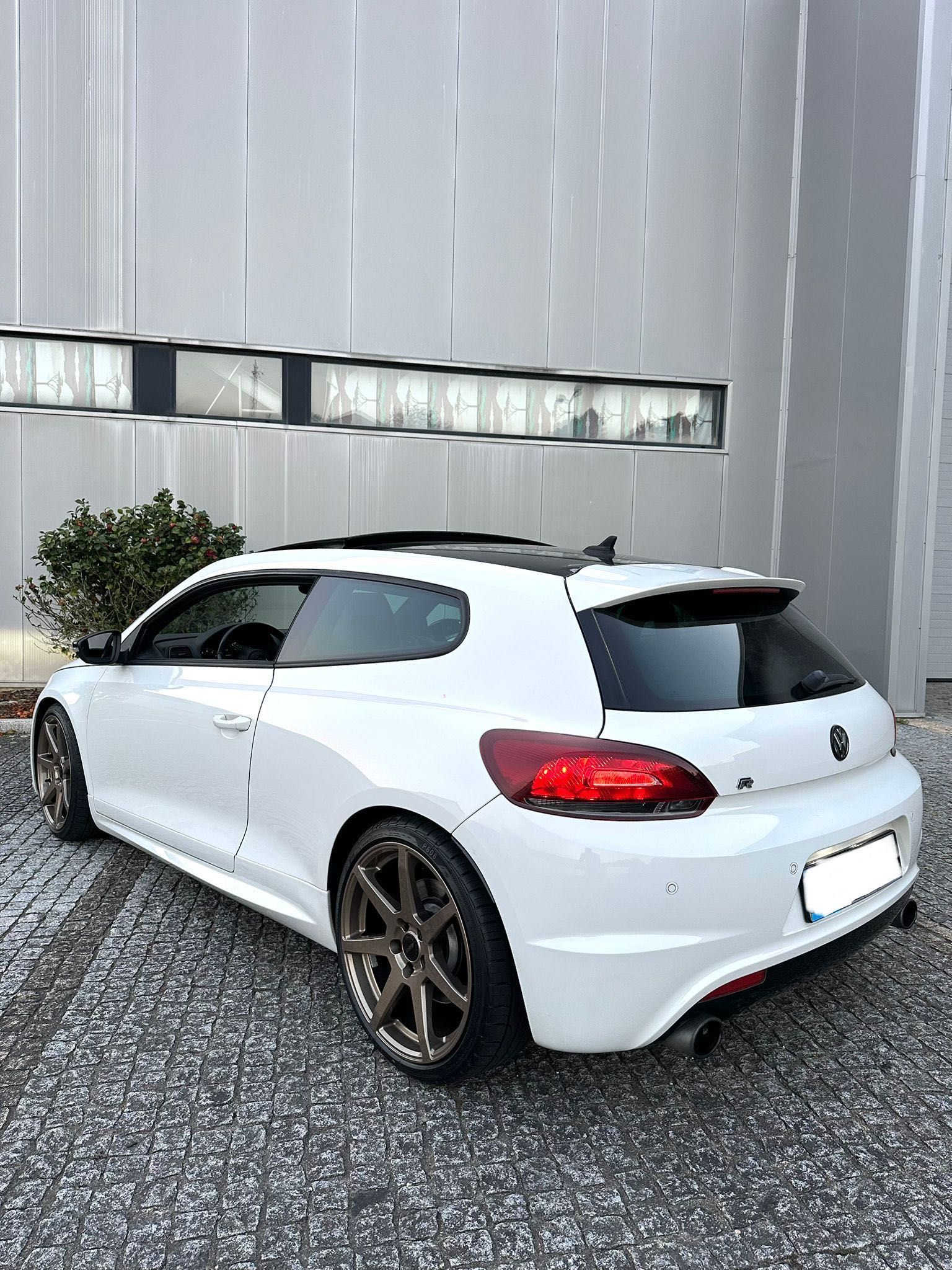 VW Sirocco R DSG 265cv Full Extras
