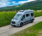 Wynajem wypożyczalnia kampervan 2024 LMC INNOVAN 590 Automat 599 cm