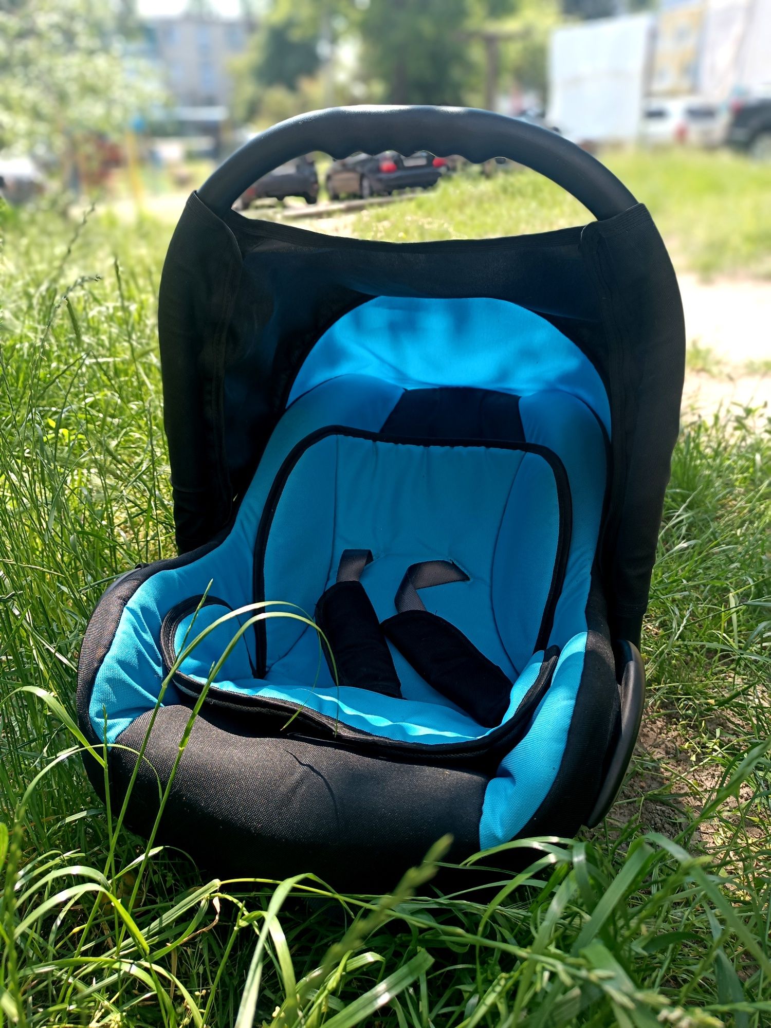Продам автокрісло/переноску baby merc 0-10кг