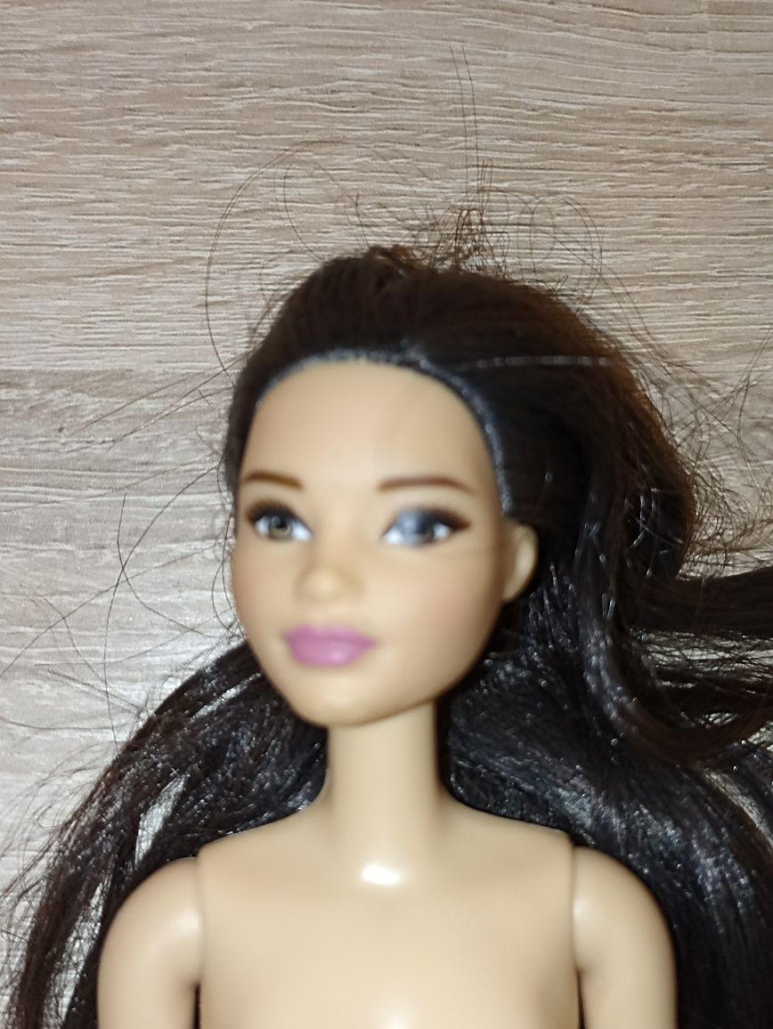 Lalka barbie od Mattel licencja z 2015