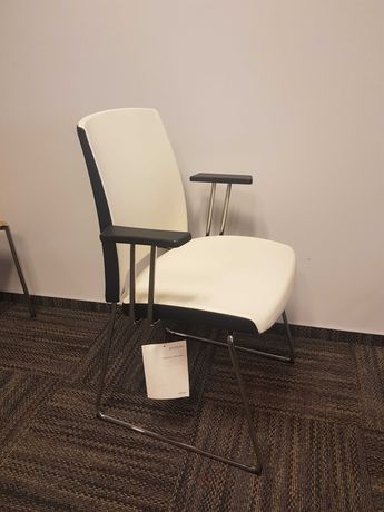 Komfortowe krzesło ARCA. Do biura i do domu. Z wystawy!