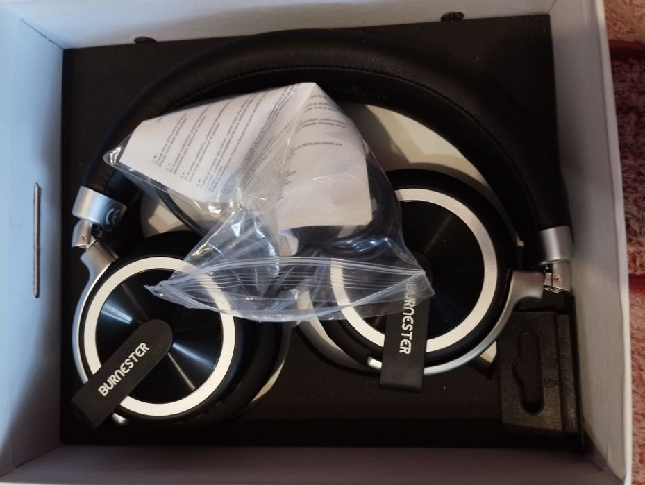 Навушники дуже к