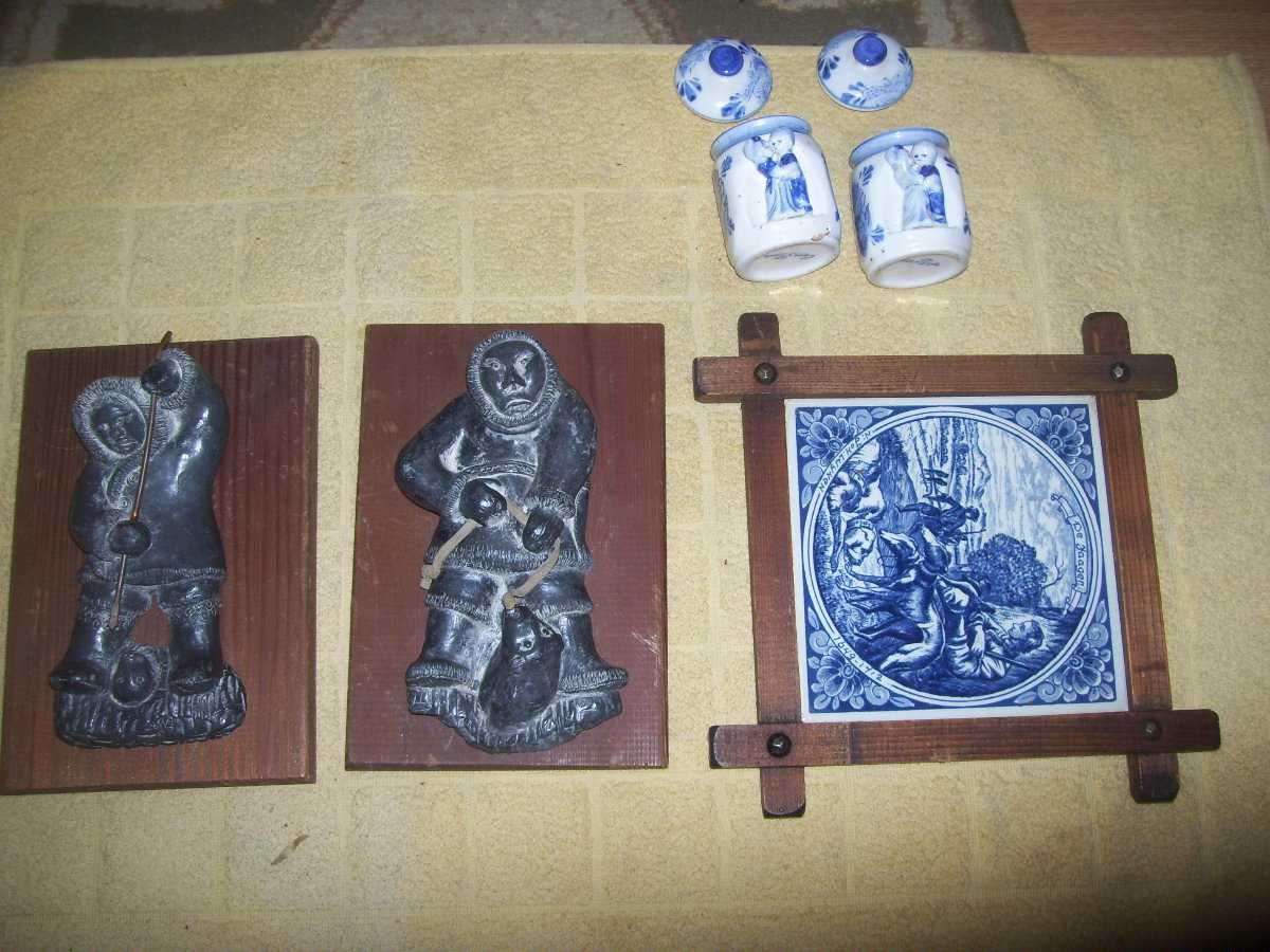 Figurka z kamienia Eskimos  Canada ,Płytki Delft,waga,obraz.