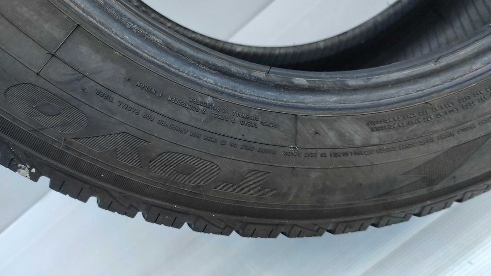 Opony Zimowe 215/60/17C Toyo 4szt 2021r