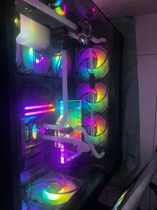 для ігор, відео, 3D та AI  RTX 4090, Ryzen 9, кастомна водянка моніто