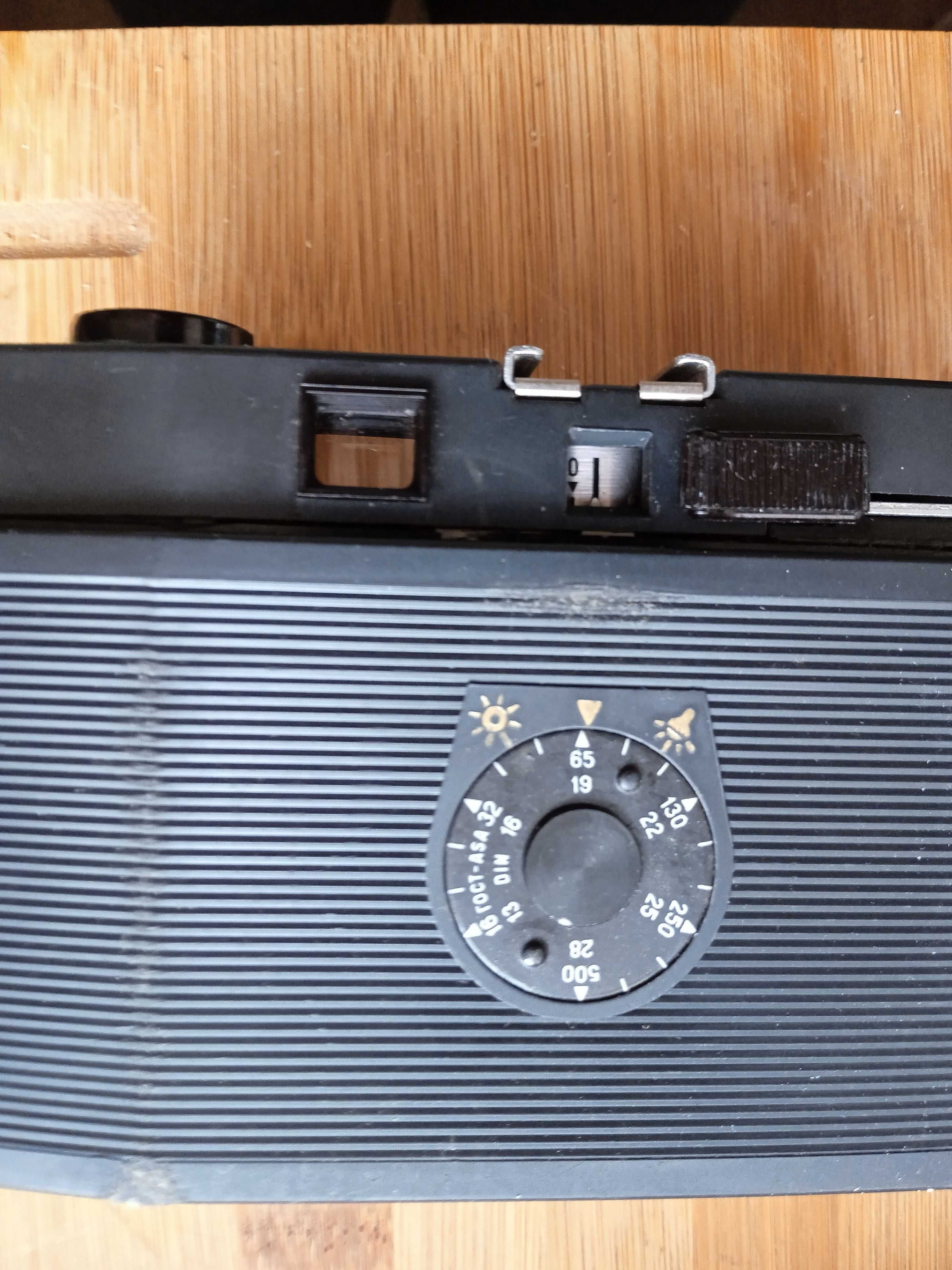 Aparat fotograficzny Smena symbol OMO plus ETUI.