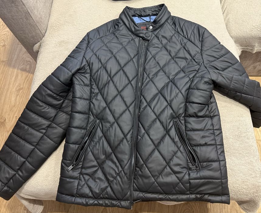 Куртка Guess. Оригінал! Стан Нової! Демисезон