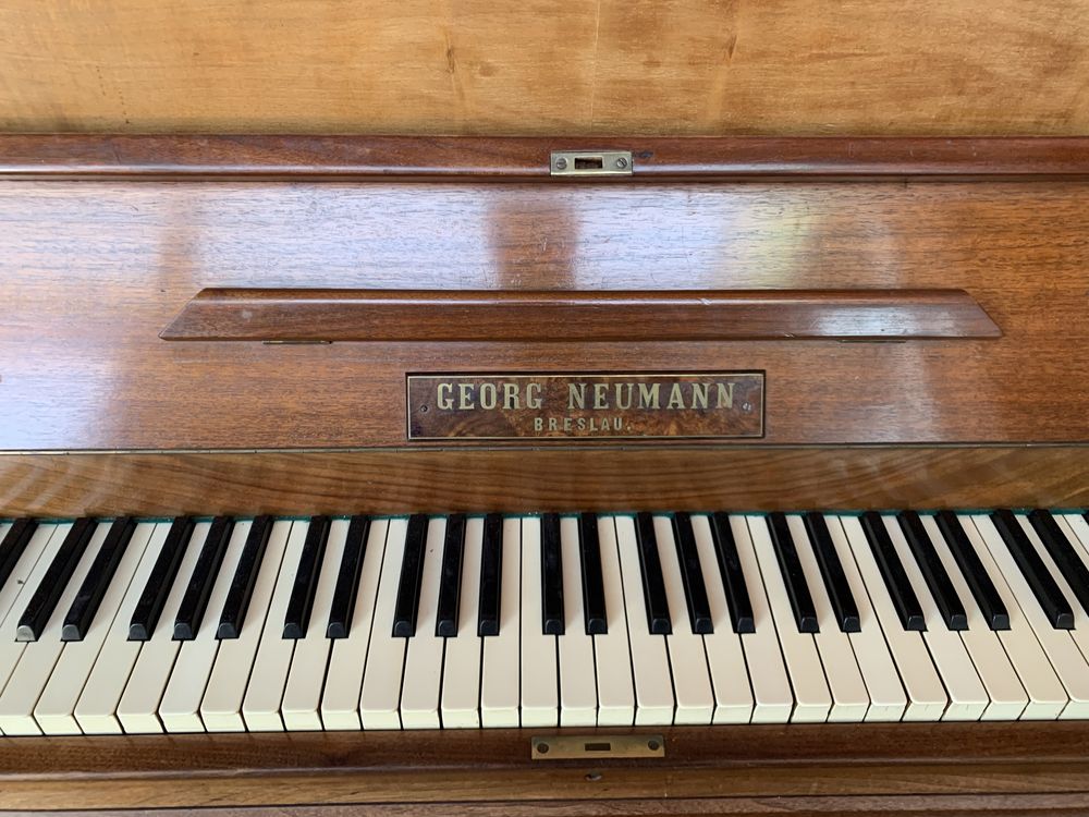 Pianino Georg Neuman