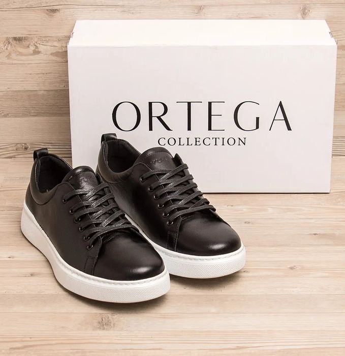 Мужские кроссовки черные с белой подошвой, кожаные кеды на весну