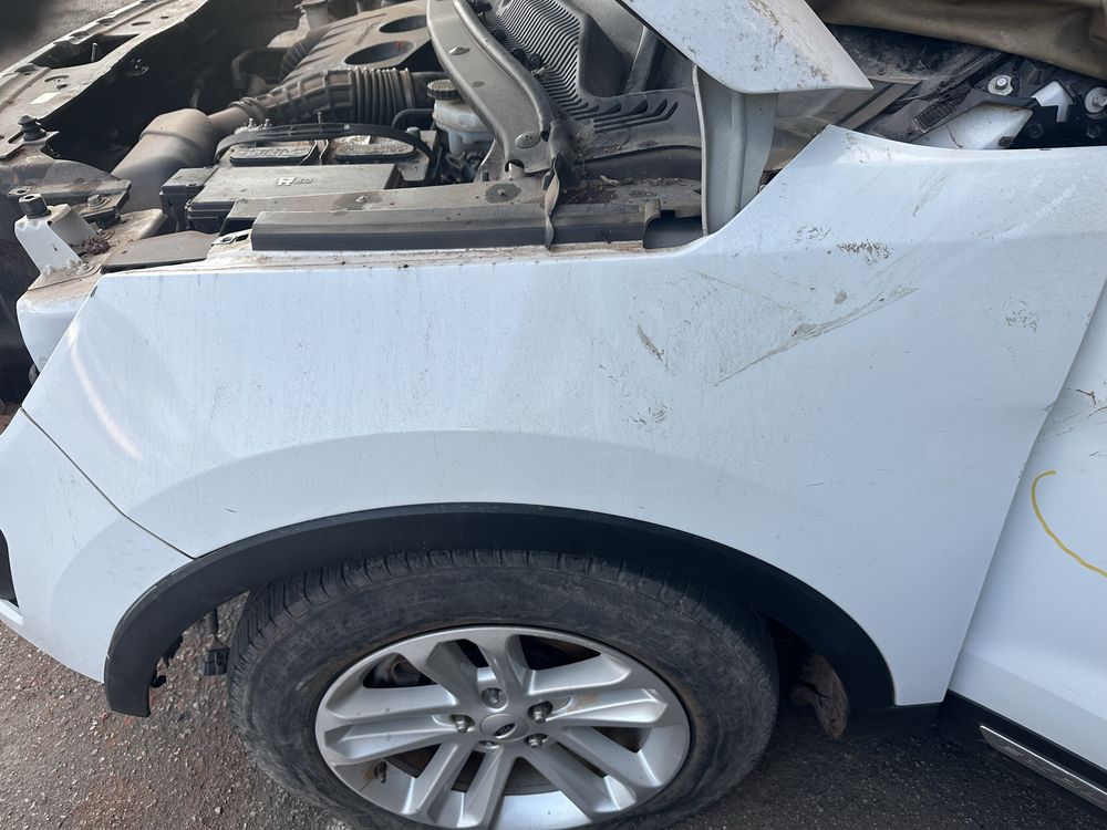 Крило ліве Ford Explorer переднє оргінал