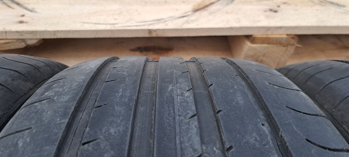 WYPRZEDAŻ! Opony letnie (4 sztuki) 245/40 R18 Sava