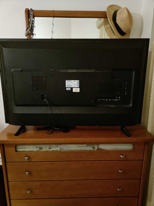 TV Grundig - 49 polegadas