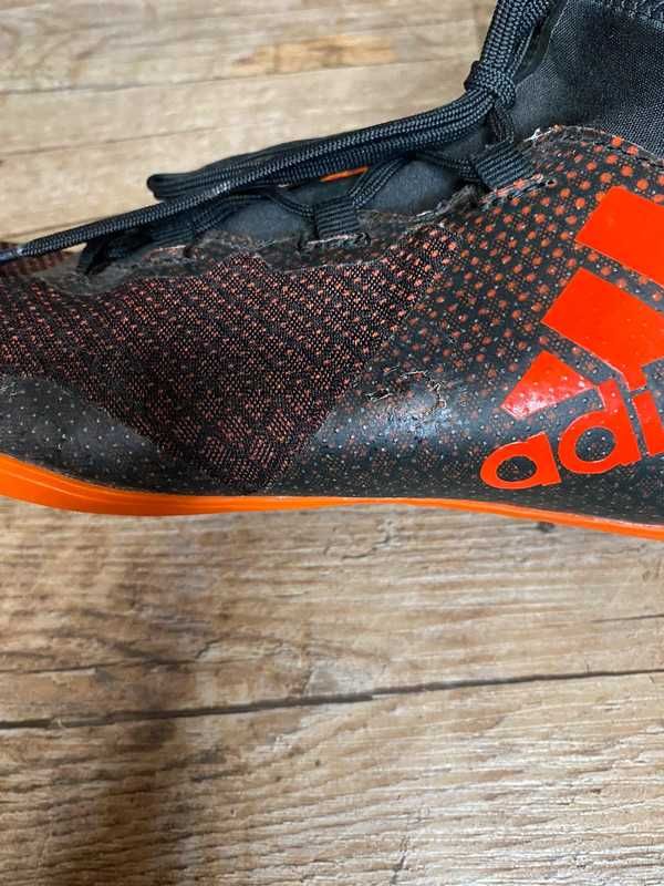 Buty halówki adidas Tango 17.3 X z pomarańczowym motywem rozmiar 44