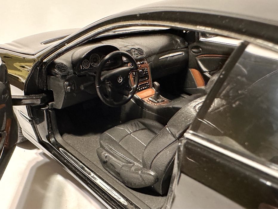 Mercedes CLK coupe W209 1:18 Kyosho