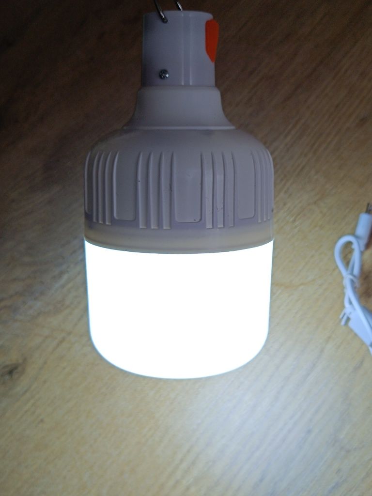 Lampa żarówka LED ładowanie USB