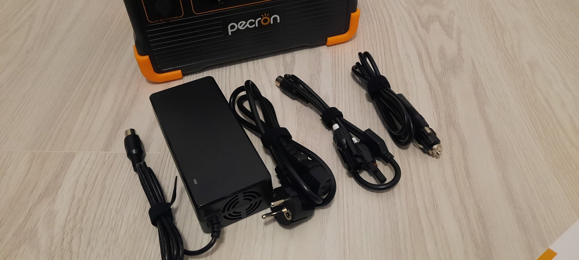 Stacja ładująca 2000W LiFePO4 powerbank solarny Pecron E600LF