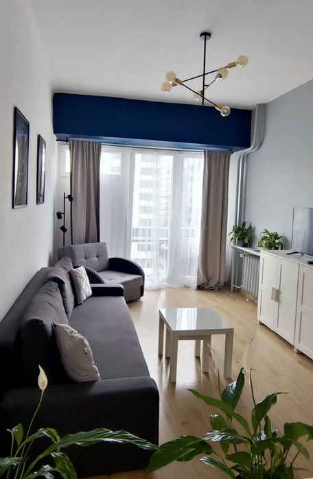Klimatyczny 2-pok apartament w ścisłym centrum W-wy,  do 5 osób.