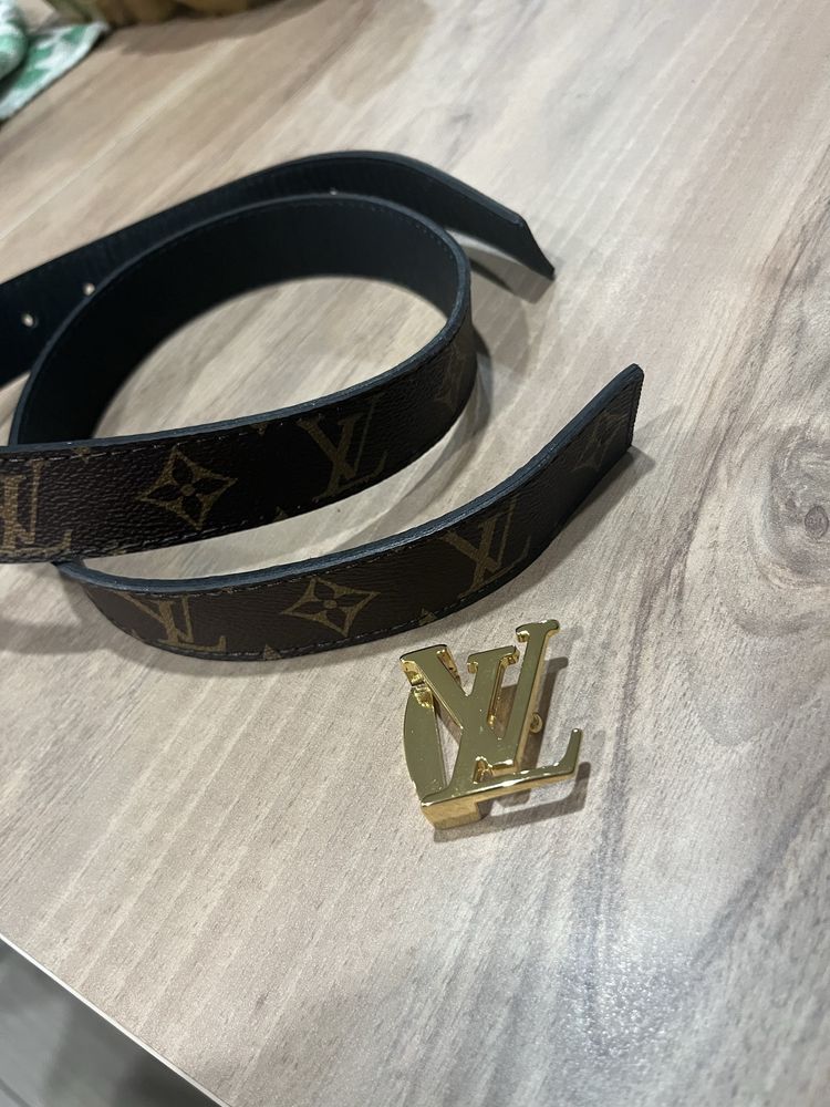 Cinto louis vuitton praticamente novo
