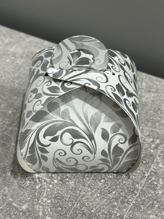 Бонбоньєрки для весільних солодощів