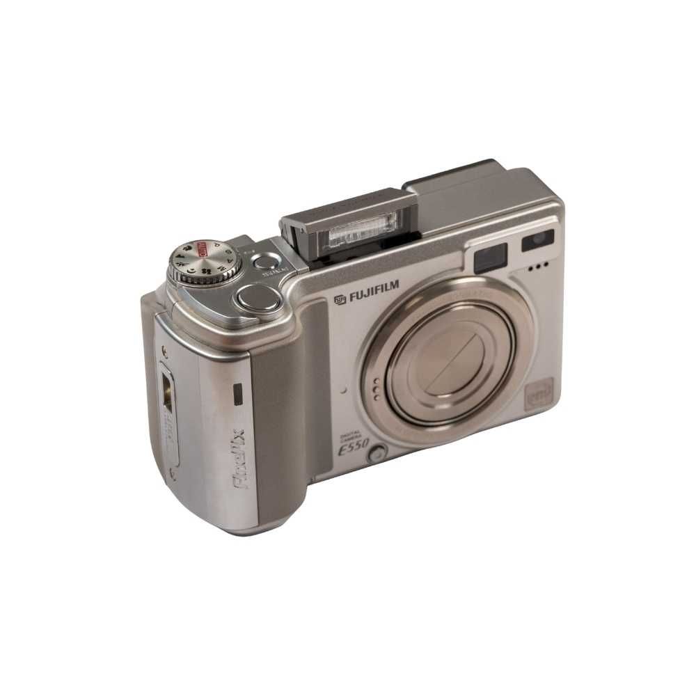 Aparat kompaktowy Fujifilm FinePix E550