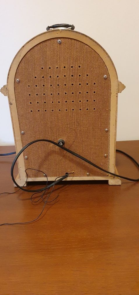 Radio w stylu retro