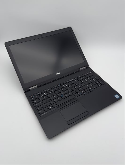 DELL E5570 | i5-6200U | 16GB | 512GB SSD | WIN 11 PRO | 1 ANO GARANTIA