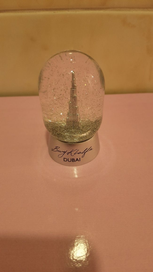 Статуэтка Дубай с серебряным снегом
