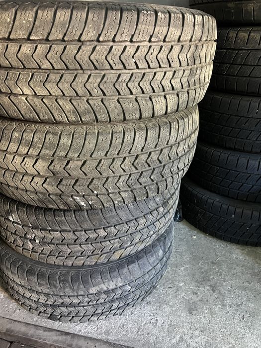 Шини 215/65/16c Semperit зима