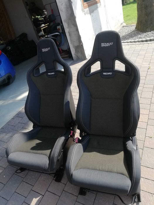 Fotele Recaro Clio III