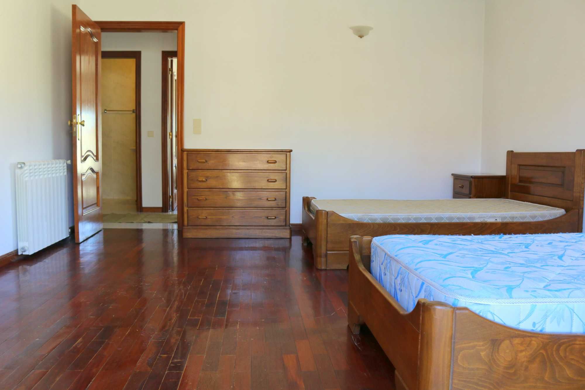 Quarto a estudantes