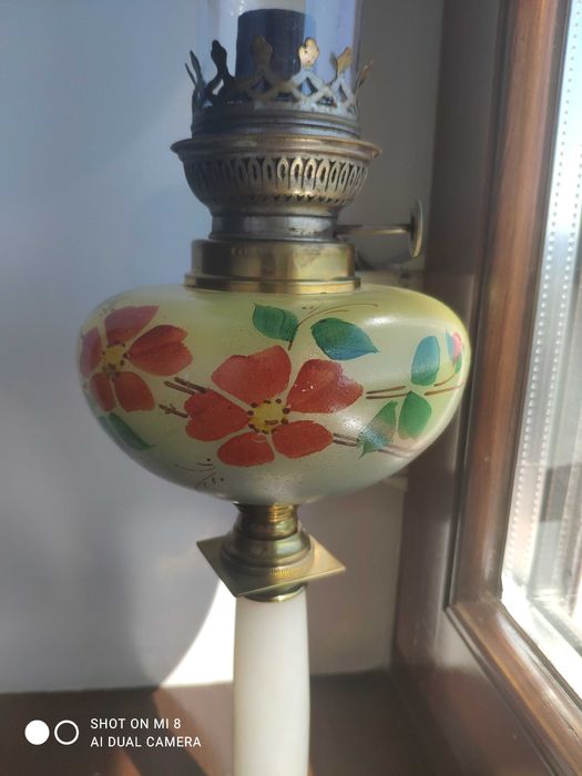 Stara francuska lampa naftowa XIX w onyks