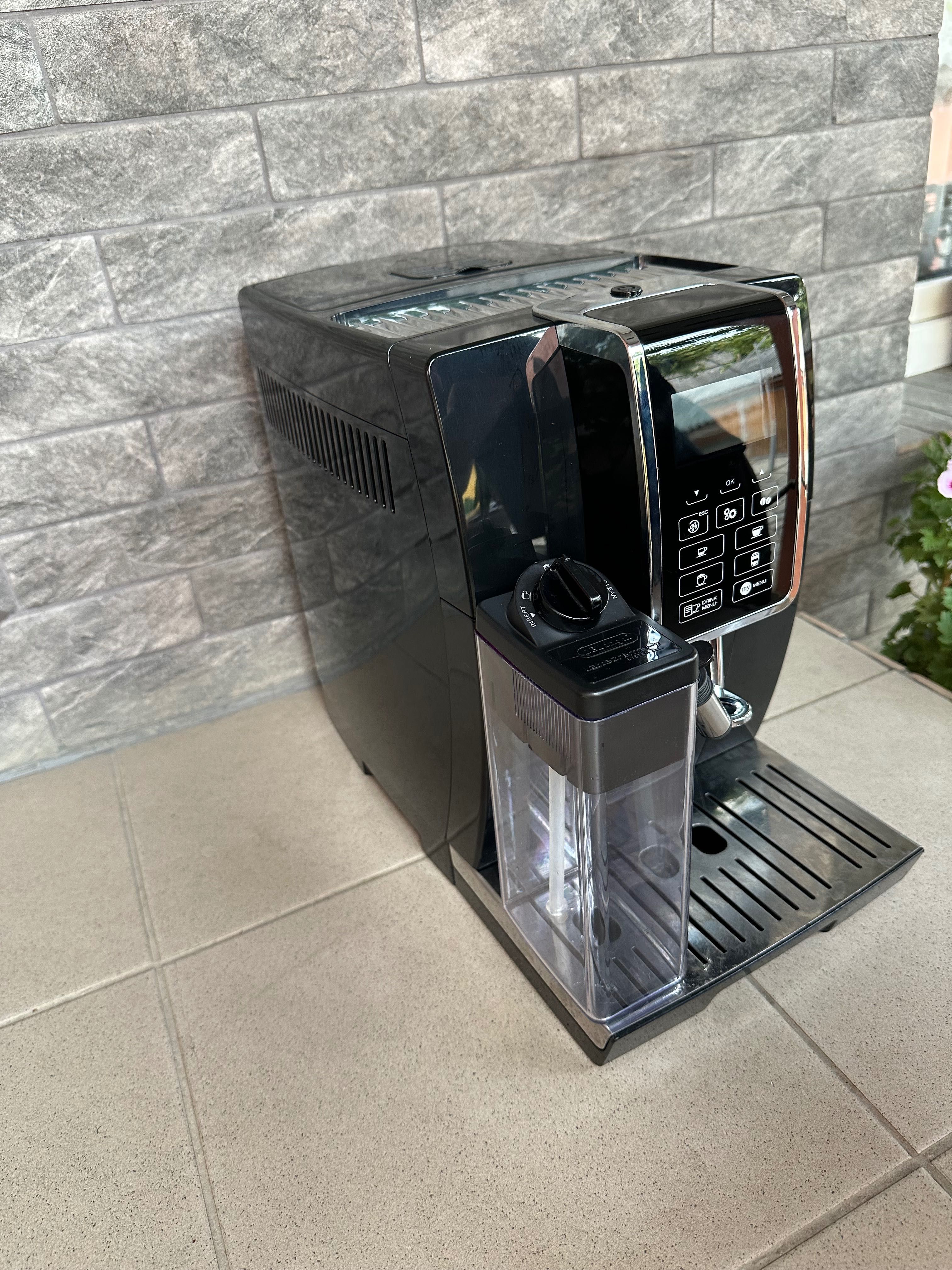 Кавомашина Delonghi Dinamica ECAM355.55 кавоварка новий капучинатор