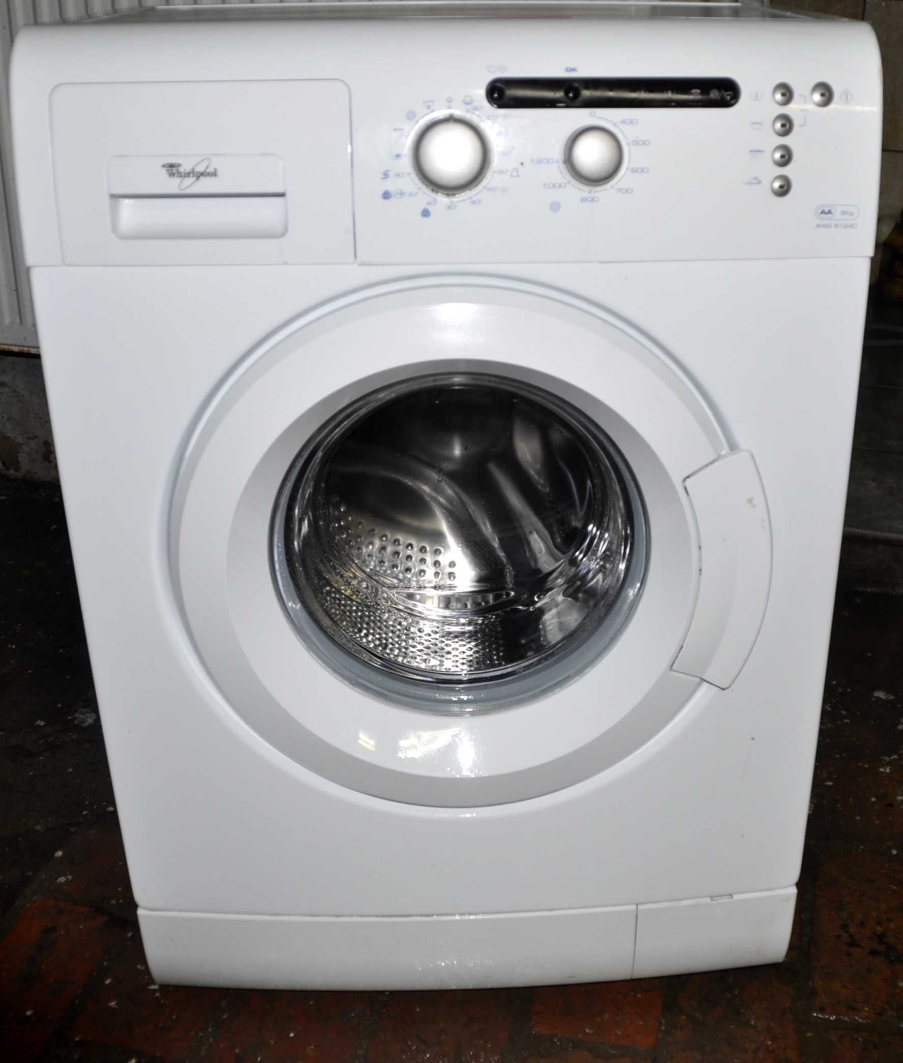 pralka pralki whirlpool SLIM 43 CM transport wniesienie podłącxzenie