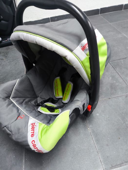 Carrinho de bebe Pierre Cardin