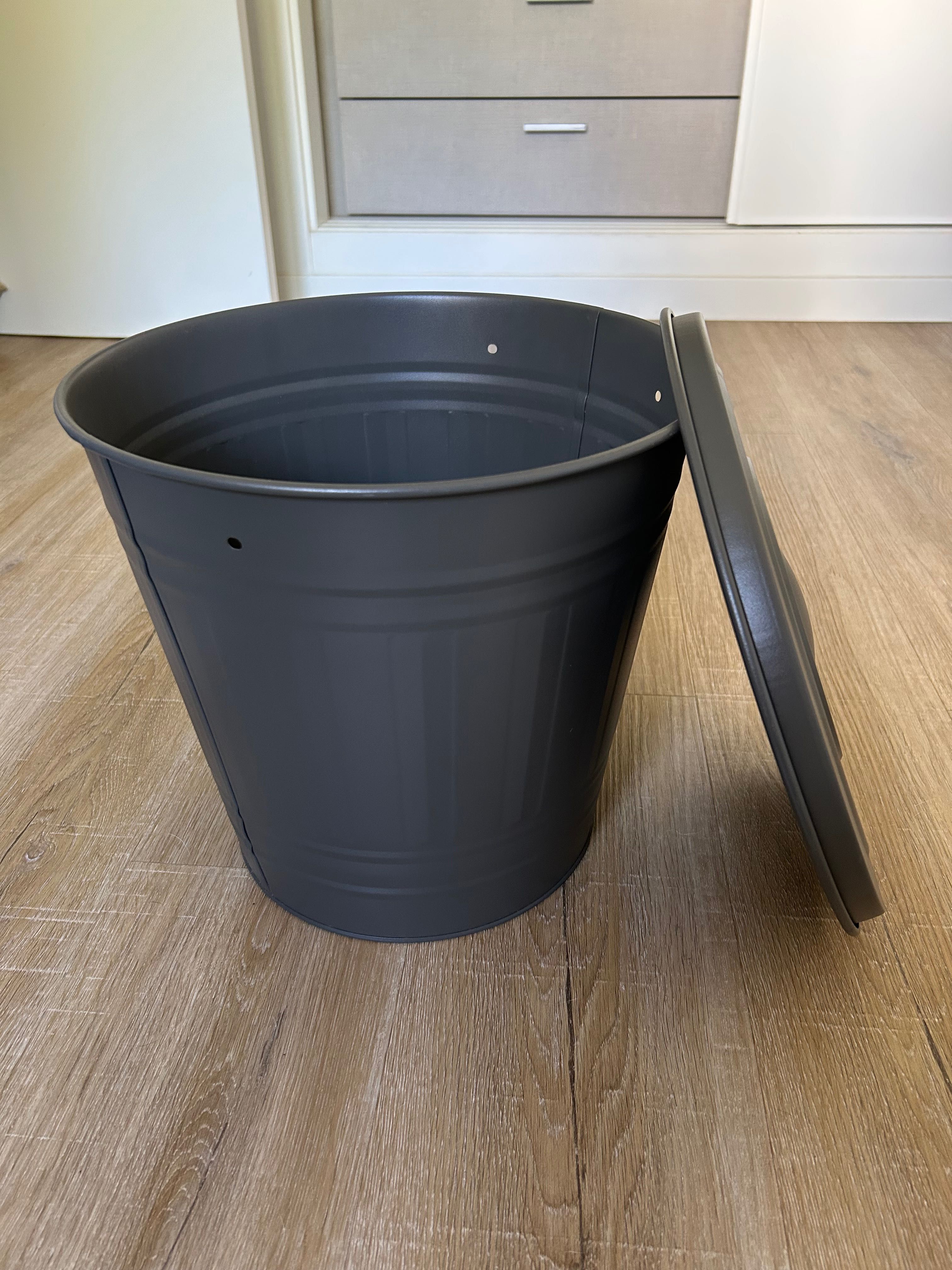 Caixote c/tampa, cinz, 16 l Ikea