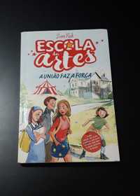 Livro escola das artes