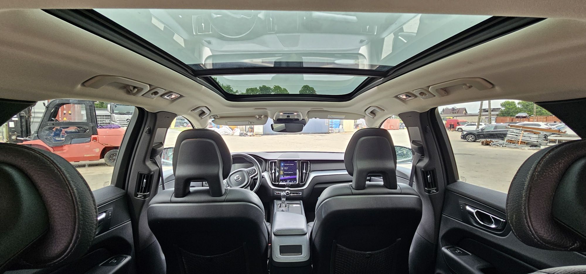 Volvo XC60 2.0 T5  2018  AWD automat  154tys km